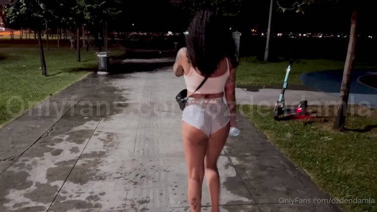 Sahilde pesime takilan cocuk ne yapti etti beni ayarlayip sikti