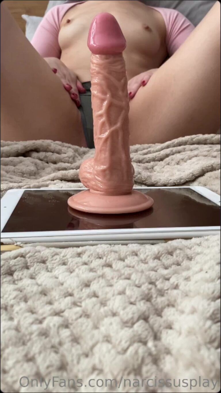 Yeni oyuncagima footjob yaptigim video geldi asklarim